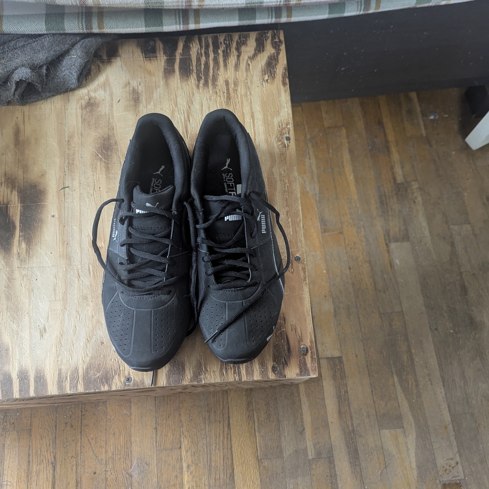 Puma Men's Black Sneakers
